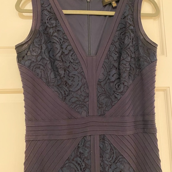 Todashi Shoji long lace dress! Perfect for a wedding! Work 2x. - Picture 4 of 7